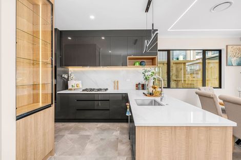 Photo of property in 9 Sagitta Drive, Flat Bush, Auckland, 2019