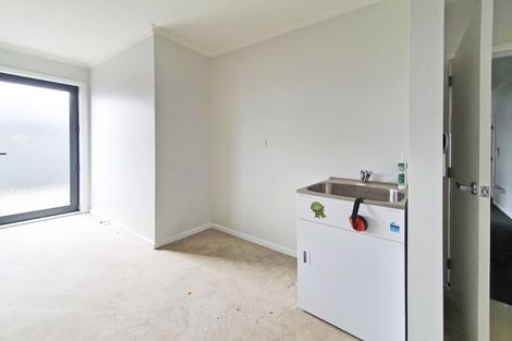 Photo of property in 12 Gee Place, Taradale, Napier, 4112