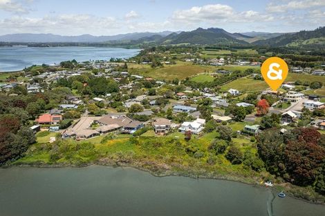 Photo of property in 2 Denby Close, Athenree, Katikati, 3177