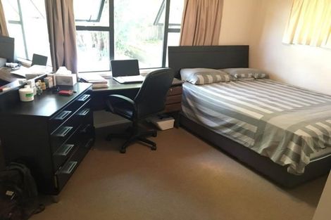 Photo of property in 2/23b View Road, Glenfield, Auckland, 0627