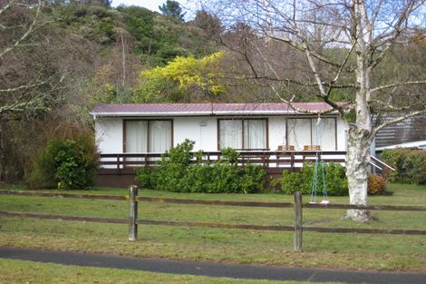 Photo of property in 13 Pearce Place, Kinloch, Taupo, 3377