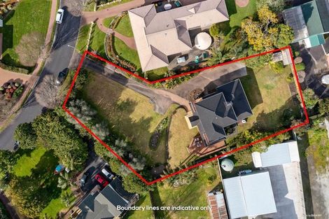 Photo of property in 16 Sunny Crescent, Huapai, Kumeu, 0810