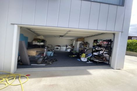 Photo of property in 38c Links Road, New Lynn, Auckland, 0600