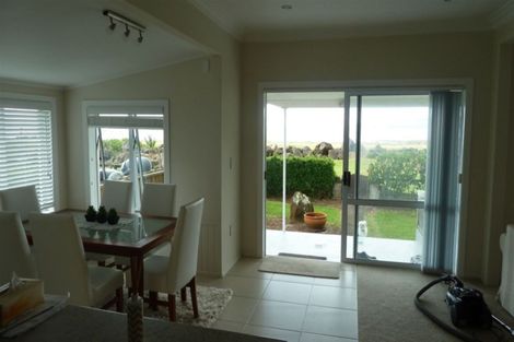 Photo of property in 37 Seaview Avenue, Te Puru, Thames, 3575