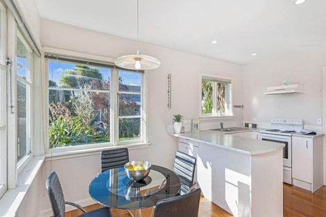 Photo of property in 2 Eglinton Street, Avondale, Christchurch, 8061