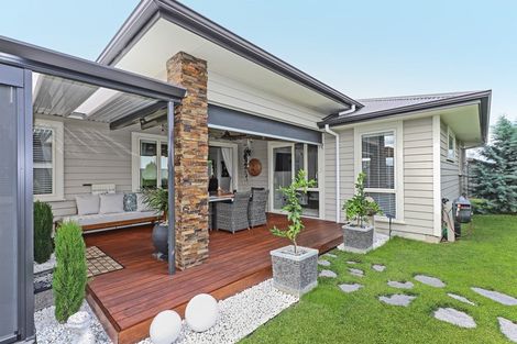 Photo of property in 17 Rakaia Way, Poraiti, Napier, 4112