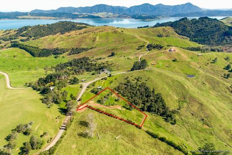 Photo of property in 183 Koutu Loop Road, Whirinaki, 0473