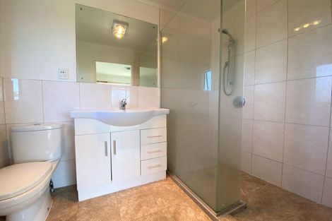 Photo of property in 147 Oaktree Avenue, Browns Bay, Auckland, 0630