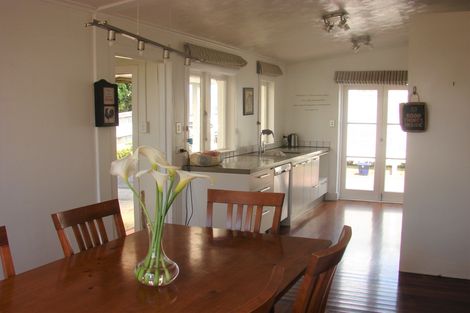 Photo of property in 87 Don Buck Road, Massey, Auckland, 0614