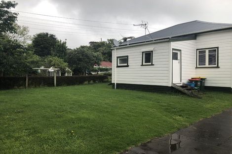 Photo of property in 43 Lorna Street, Lynmouth, New Plymouth, 4310