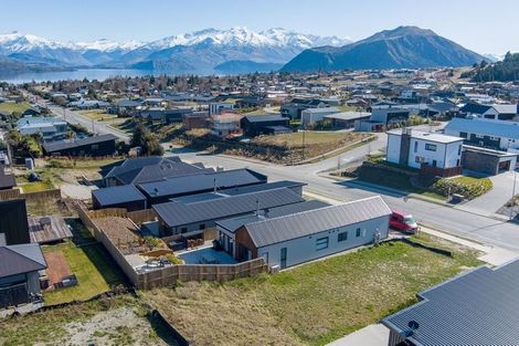 Photo of property in 211 Aubrey Road, Wanaka, 9305