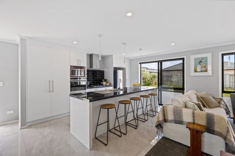 Photo of property in 21 Huka Heights Drive, Rangatira Park, Taupo, 3330