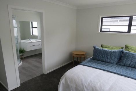 Photo of property in 140 Jamaica Drive, Grenada North, Wellington, 5028