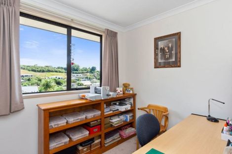 Photo of property in 168 Waterside Drive, Pyes Pa, Tauranga, 3112