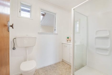 Photo of property in 1/137 Centreway Road, Orewa, 0931