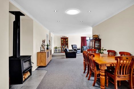 Photo of property in 105 Mawhitiwhiti Road, Normanby, Hawera, 4675