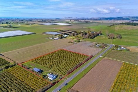 Photo of property in 32 Patutahi Road, Patutahi, Gisborne, 4072