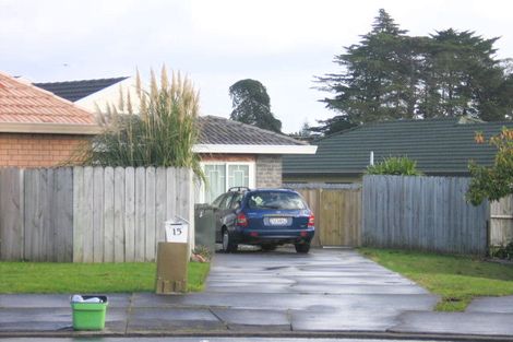 Photo of property in 15 Shenton Place, Burswood, Auckland, 2013