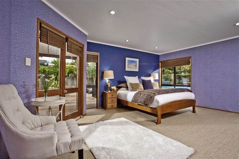 Photo of property in 6 Shiloh Way, Greenhithe, Auckland, 0632