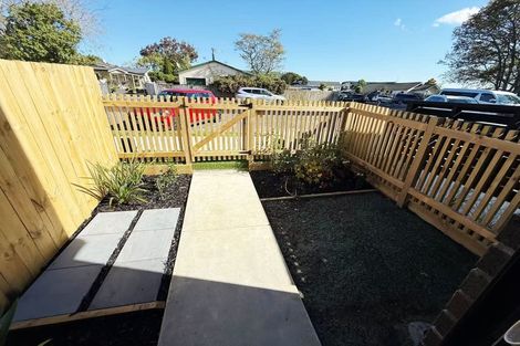 Photo of property in 3/35 Young Crescent, Drury, 2113