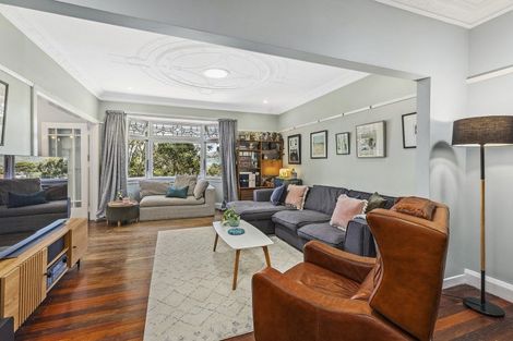 Photo of property in 96 Tio Tio Road, Seatoun, Wellington, 6022