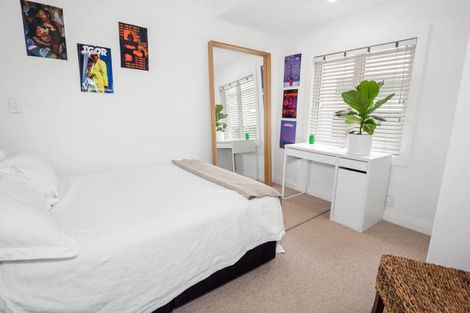 Photo of property in 58 Pitau Road, Mount Maunganui, 3116