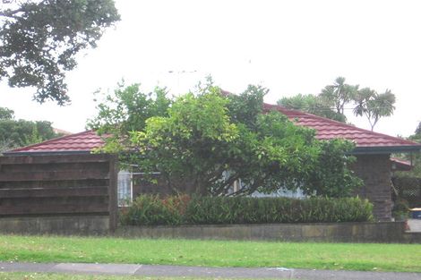 Photo of property in 1/18 Mcleod Road, Henderson, Auckland, 0612