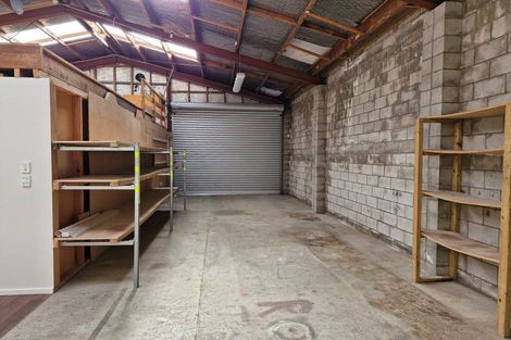 Photo of property in 1/73 Lake Road, Northcote, Auckland, 0627