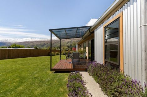 Photo of property in 5 Lakefield Close, Kingston, Athol, 9793