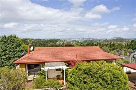 Photo of property in 44 Balmain Road, Chatswood, Auckland, 0626