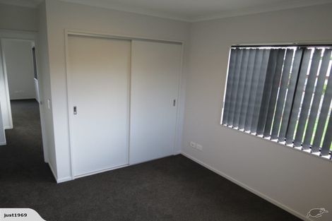 Photo of property in 11 Saltaire Street, Avondale, Auckland, 1026
