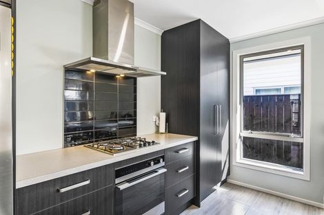 Photo of property in 35 Pohe Street, Waikanae, 5036