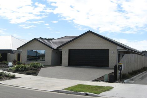 Photo of property in 37 Allison Crescent, Kaiapoi, 7630