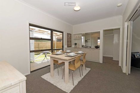 Photo of property in 1/23 Luckens Road, West Harbour, Auckland, 0618