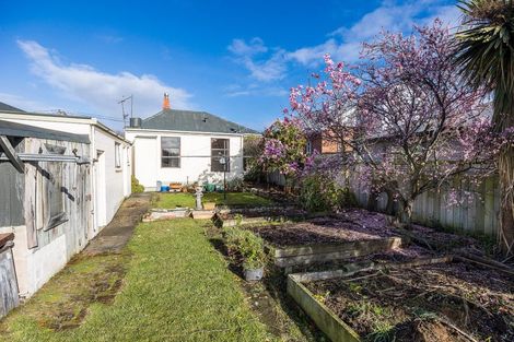 Photo of property in 22 Law Street, Caversham, Dunedin, 9012