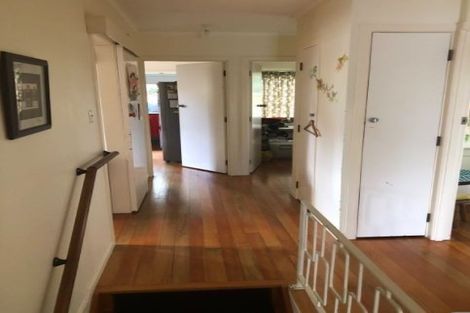 Photo of property in 1/1 Nea Place, Hillcrest, Auckland, 0627