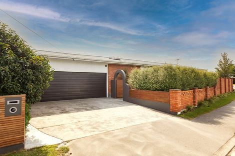 Photo of property in 71 Frankleigh Street, Somerfield, Christchurch, 8024