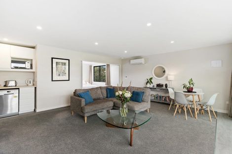 Photo of property in 28 Minaret Ridge, Wanaka, 9305