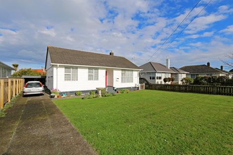 Photo of property in 281 South Road, Hawera, 4610