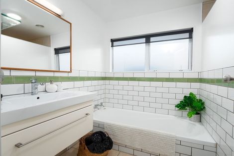 Photo of property in 81 Devon Street, Arrowtown, 9302