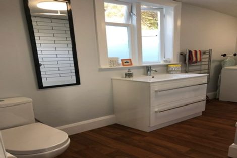 Photo of property in 7 Royal Street, Berhampore, Wellington, 6023