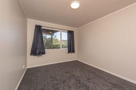 Photo of property in 41 Chartwell Drive, Crofton Downs, Wellington, 6035