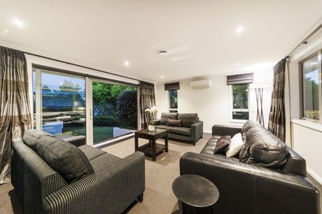 Photo of property in 34 Churchill Avenue, Hokowhitu, Palmerston North, 4410