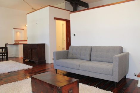Photo of property in Hannahs Warehouse Apartments, 21/13 Leeds Street, Te Aro, Wellington, 6011