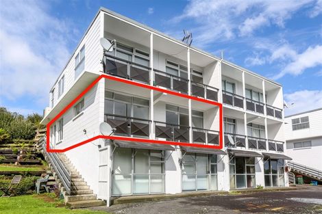 Photo of property in 15/75 Carrington Street, Lower Vogeltown, New Plymouth, 4310