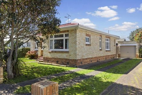 Photo of property in 16 Bell Street, Hamilton East, Hamilton, 3216