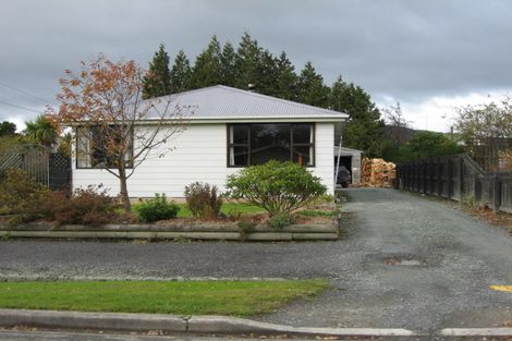 Photo of property in 37 Dryden Street, Milton, 9220