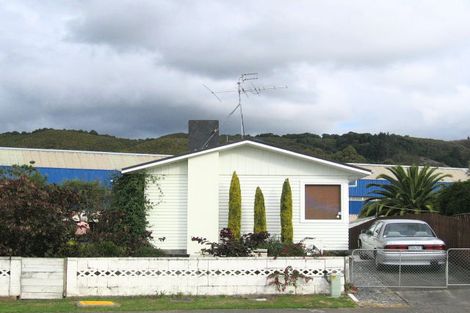 Photo of property in 37 Mountbatten Grove, Clouston Park, Upper Hutt, 5018