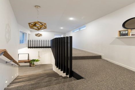 Photo of property in 2 Allen Road, Mount Wellington, Auckland, 1060