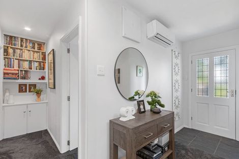 Photo of property in 9 Kennedys Bush Road, Halswell, Christchurch, 8025